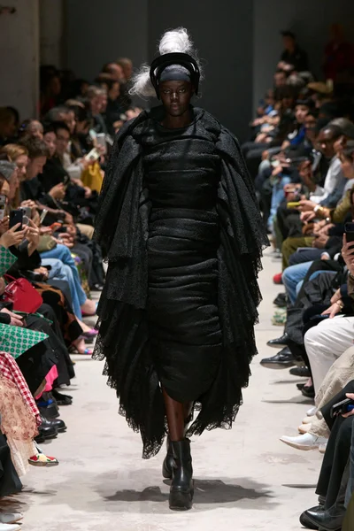 Look 24
